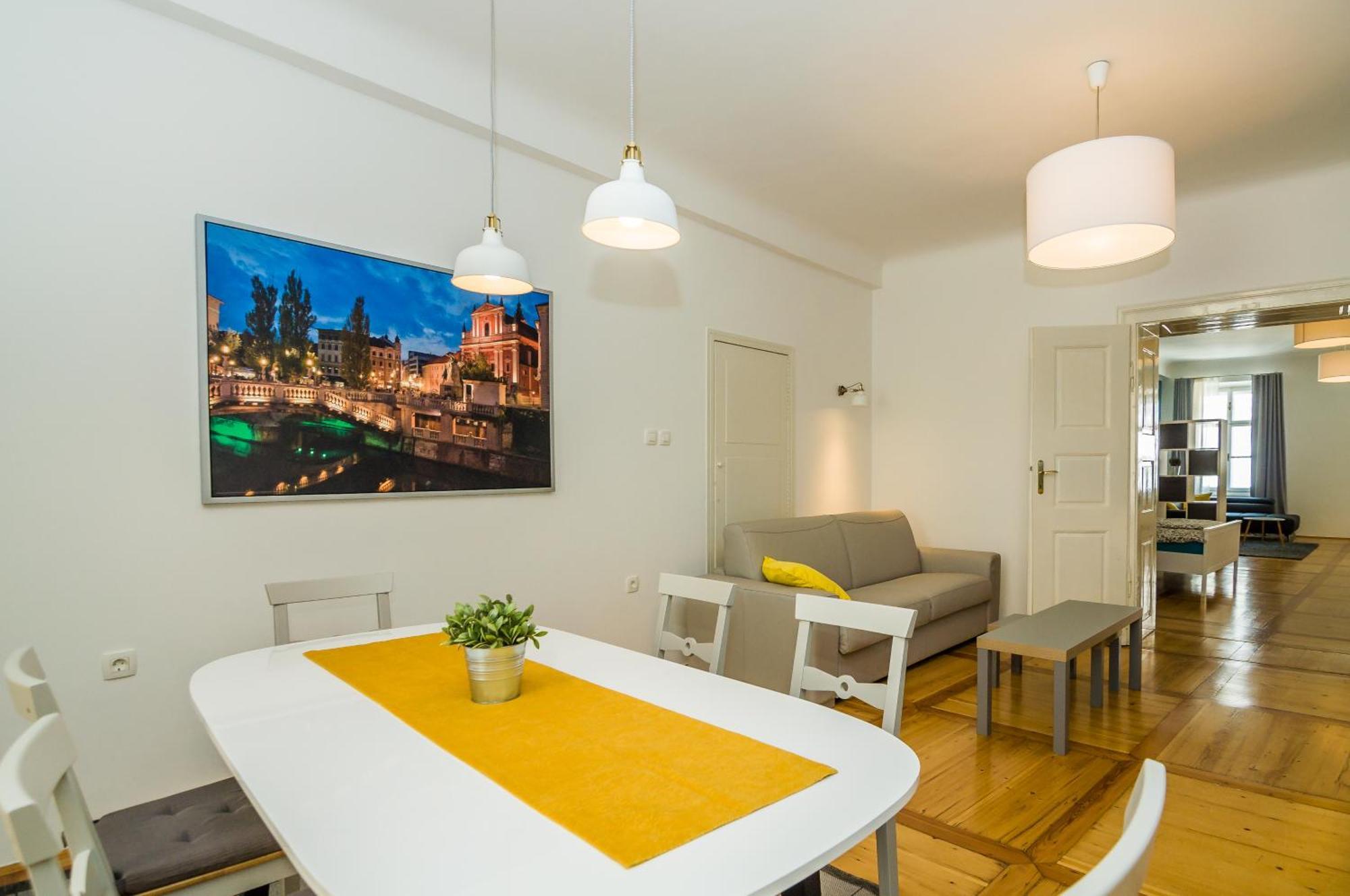 Elegant Central Apartment Любляна Экстерьер фото