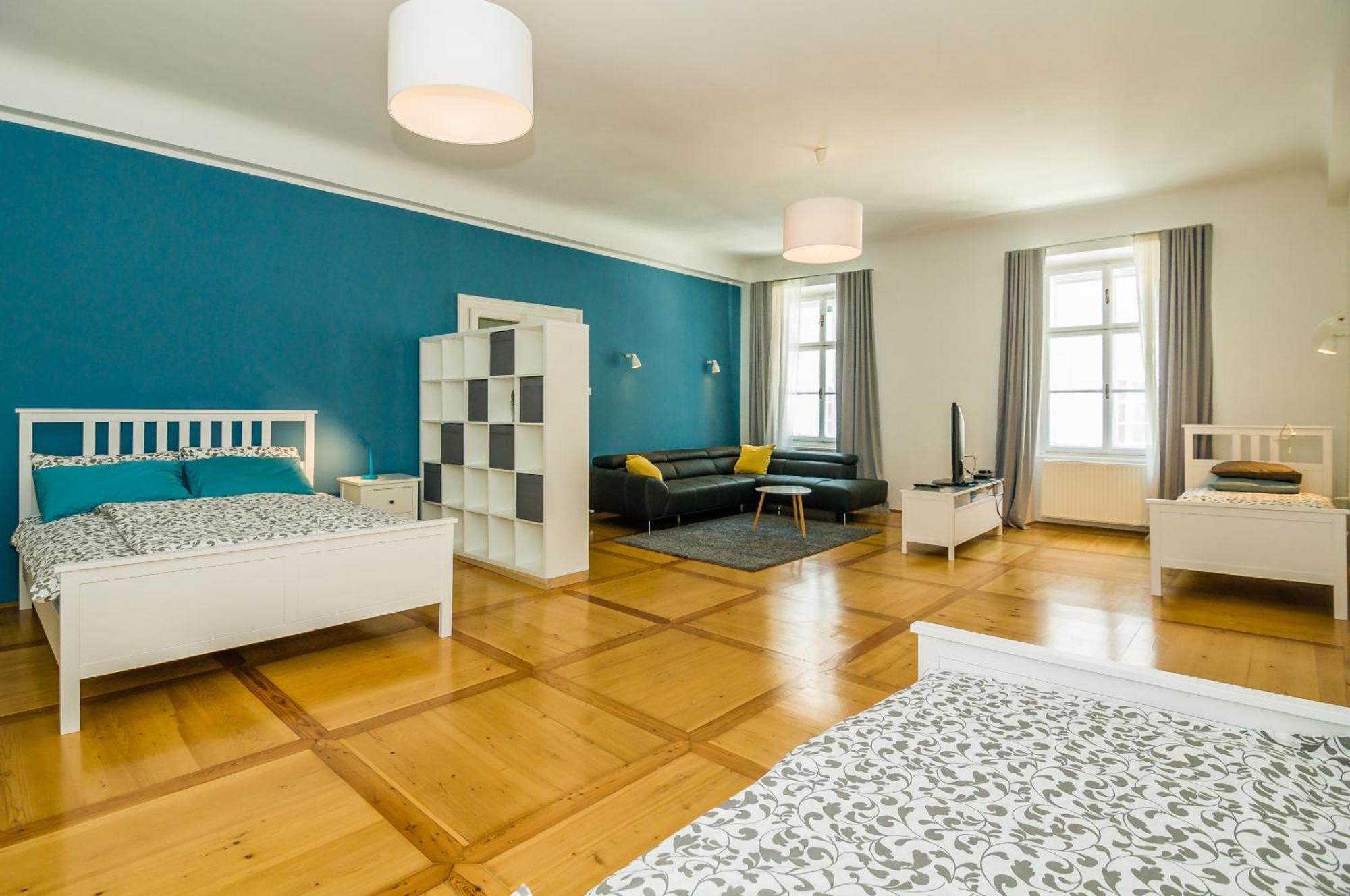 Elegant Central Apartment Любляна Экстерьер фото
