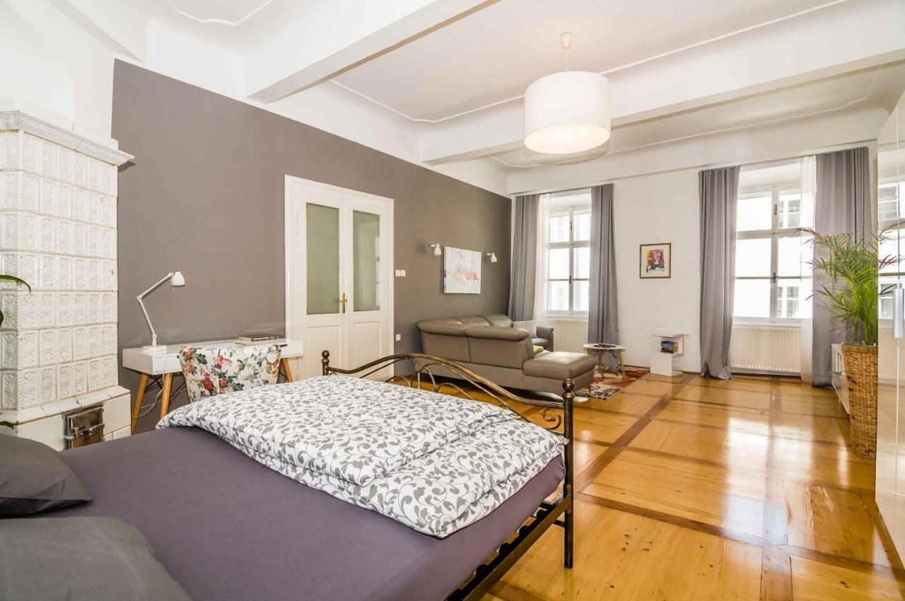 Elegant Central Apartment Любляна Экстерьер фото