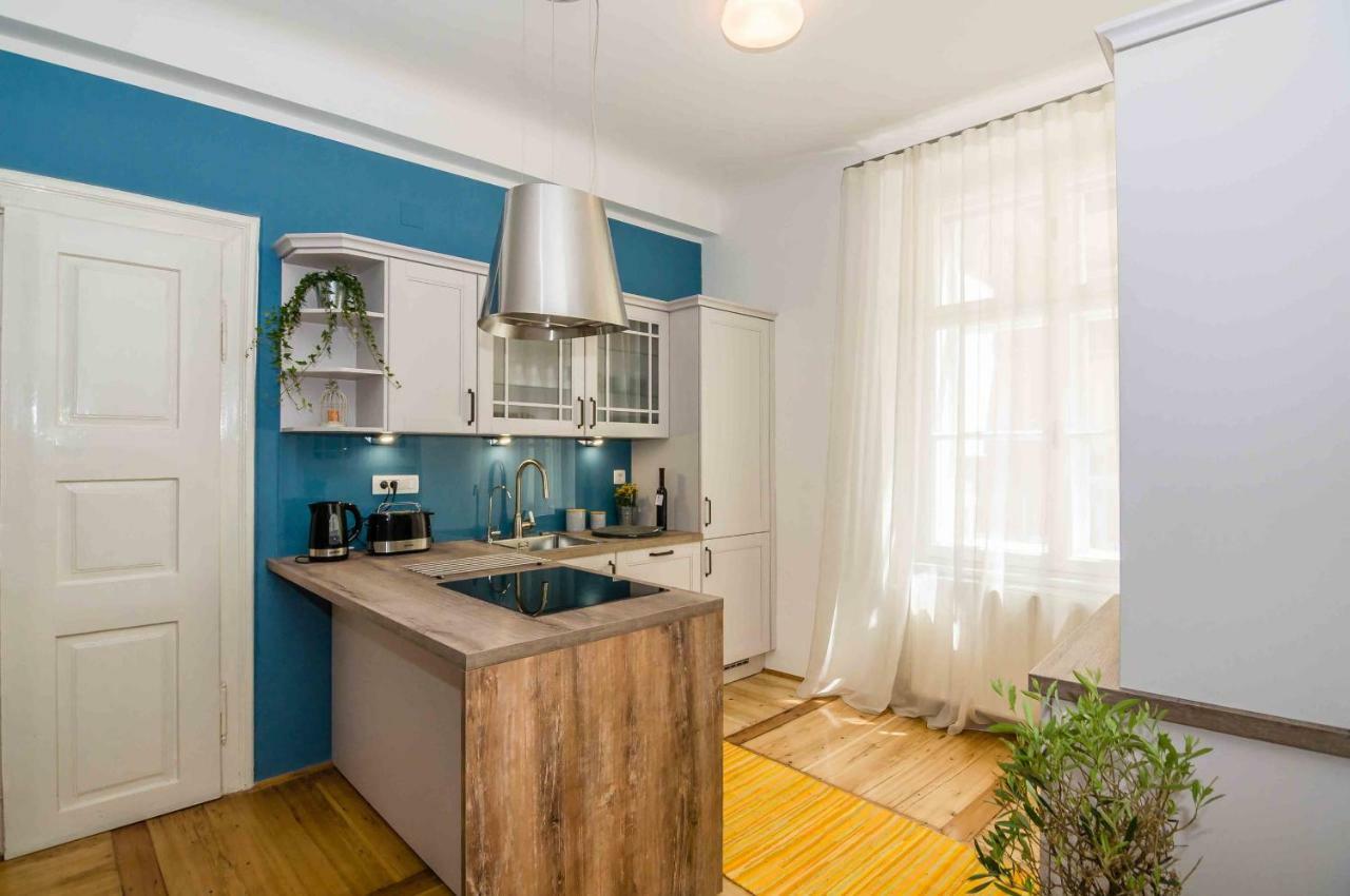 Elegant Central Apartment Любляна Экстерьер фото